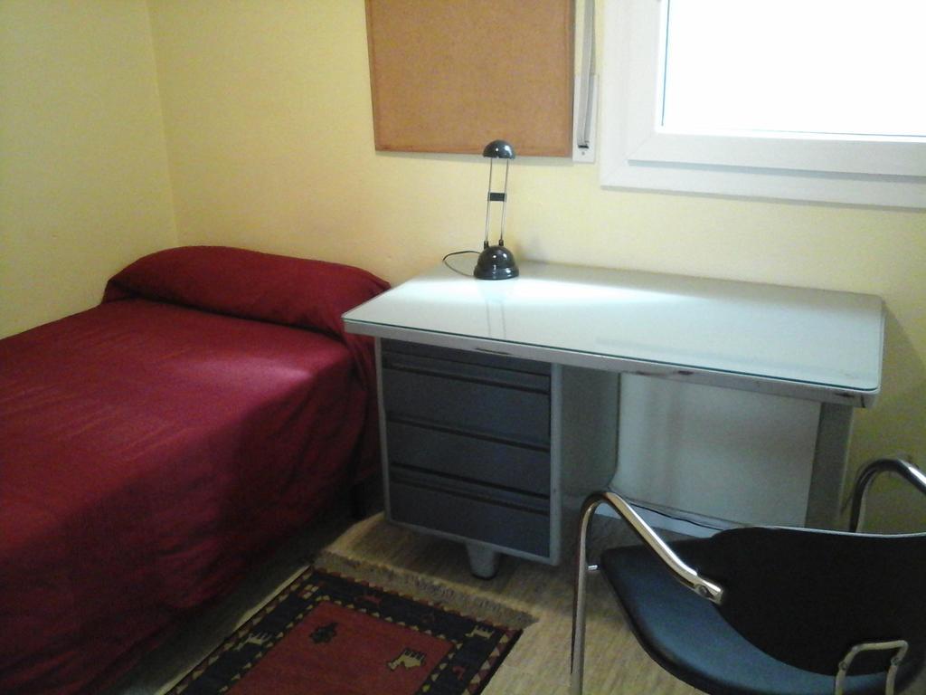 Apartament Fira L'Hospitalet de Llobregat Oda fotoğraf