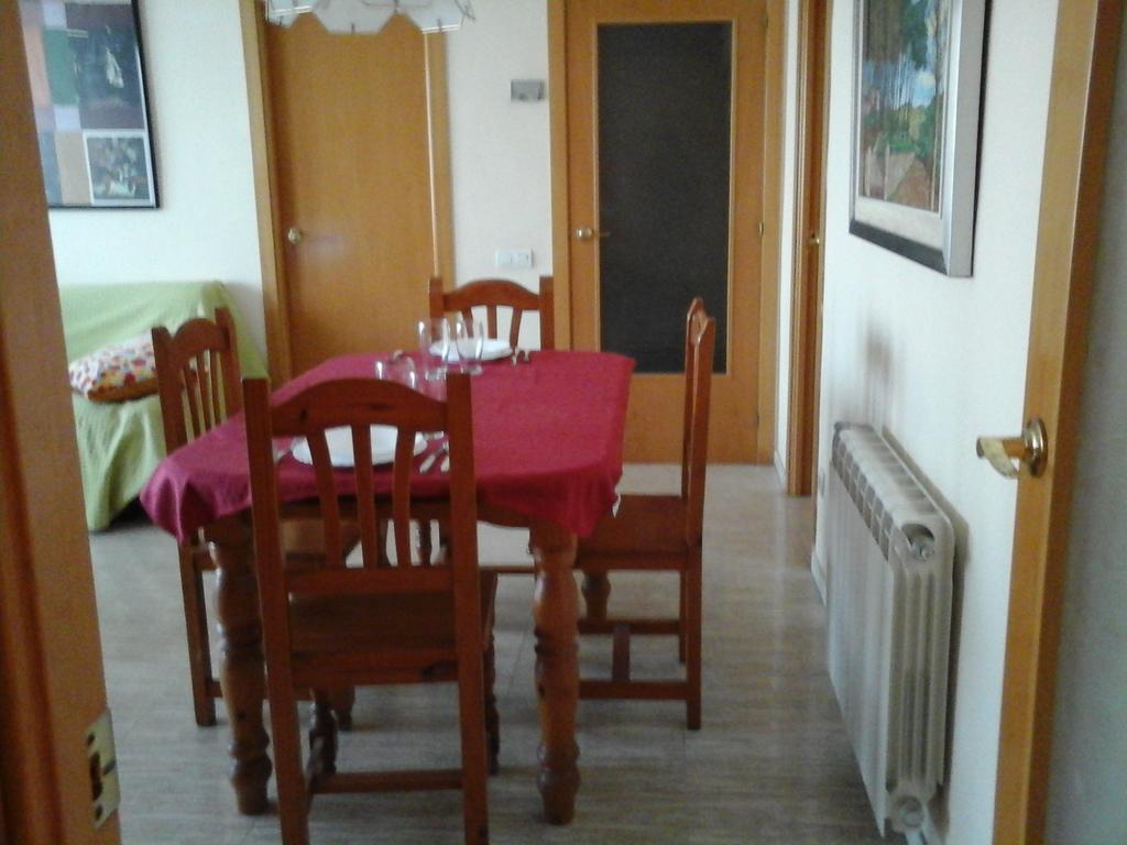 Apartament Fira L'Hospitalet de Llobregat Oda fotoğraf