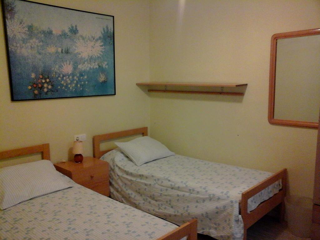 Apartament Fira L'Hospitalet de Llobregat Oda fotoğraf