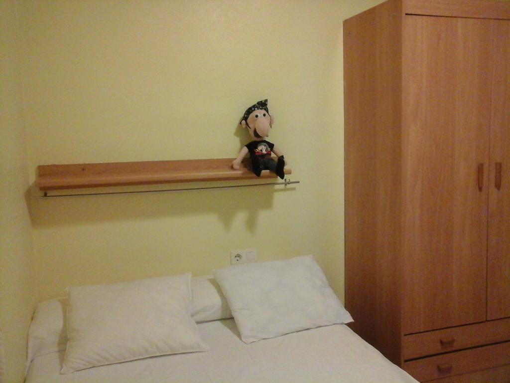 Apartament Fira L'Hospitalet de Llobregat Oda fotoğraf