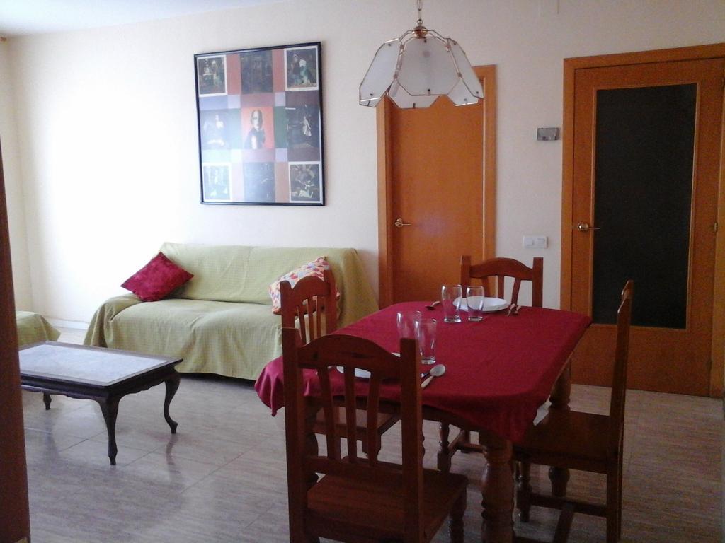 Apartament Fira L'Hospitalet de Llobregat Oda fotoğraf